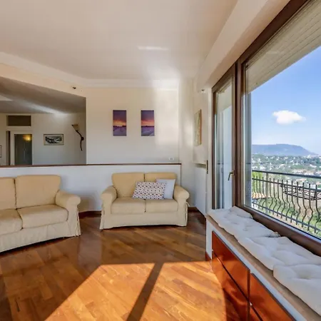 L22 Casa Belvedere * Marcelli