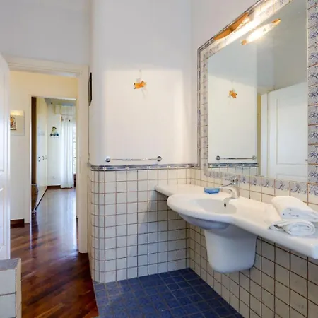 L22 Casa Belvedere * Marcelli